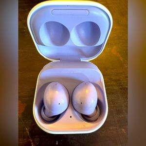 Samsung Galaxy Buds2 lavender